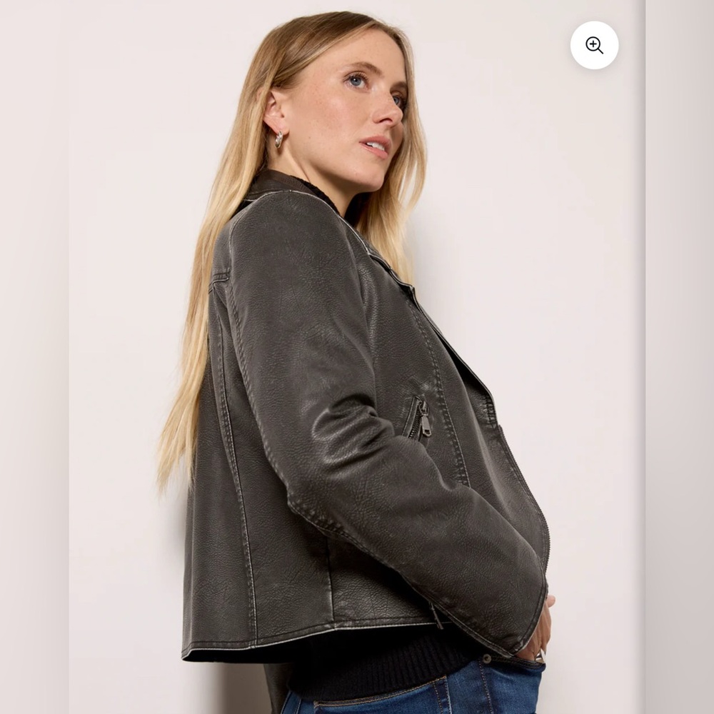 VEDA Distressed Moto Faux Leather Jacket NWT - Picture 3 of 14